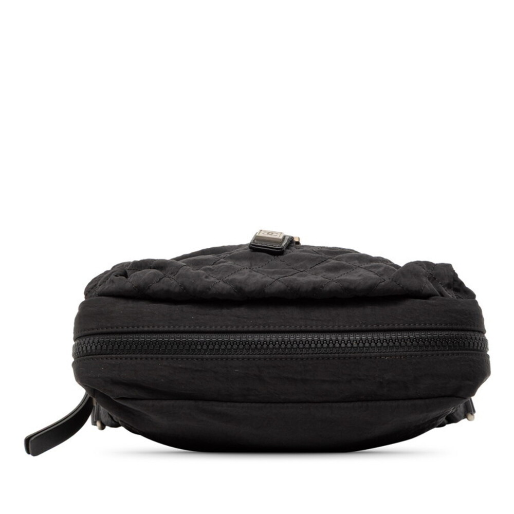 CHANEL Black Leather Shoulder Bag - Picture 3 of 6